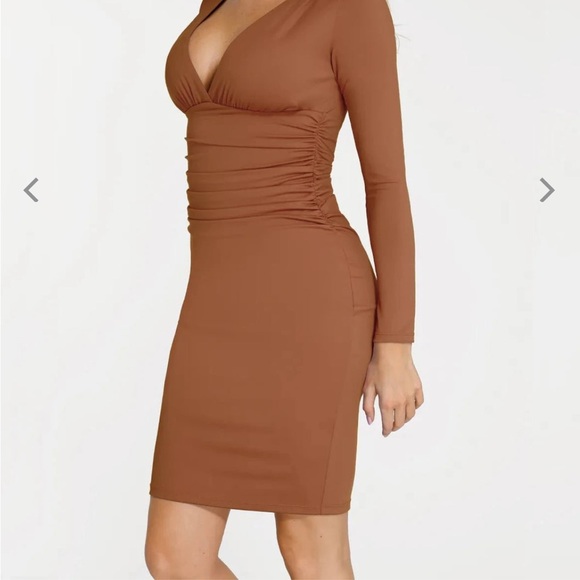 Popilush Shapewear Long Sleeve V-Neck Ruched Bodycon Midi Dress
Brown / XL - Picture 3 of 13